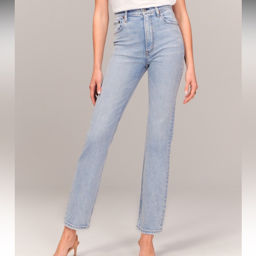 Abercrombie Ankle Straight Ultra High Rise